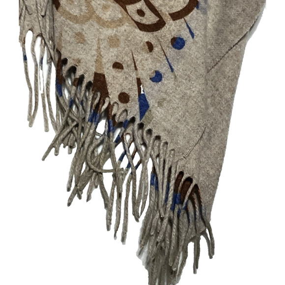 100% Wool Knit Shawl Cardigan Wrap Open Beige Fringed Bohemian Made in Italy - Picture 8 of 13